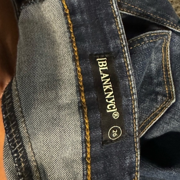 BLANKNYC- women’s ruffle-hem cropped jeans- exclusive- size 26 - Picture 7 of 8